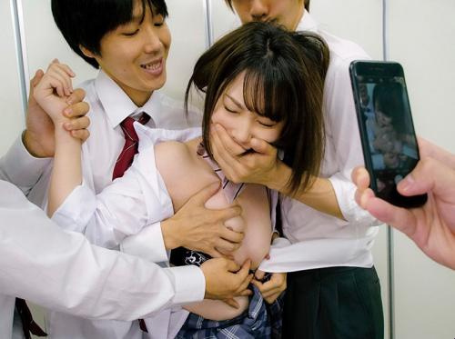 Sekolah aneh tempat Anda bisa memperkosa siapa pun Sekolah aneh tempat Anda bisa memperkosa siapa pun