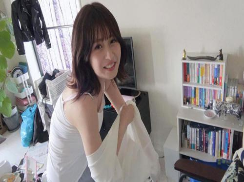 Tetangga muda dan kegilaan seksual lelaki tua sebelah Tetangga muda dan kegilaan seksual lelaki tua sebelah
